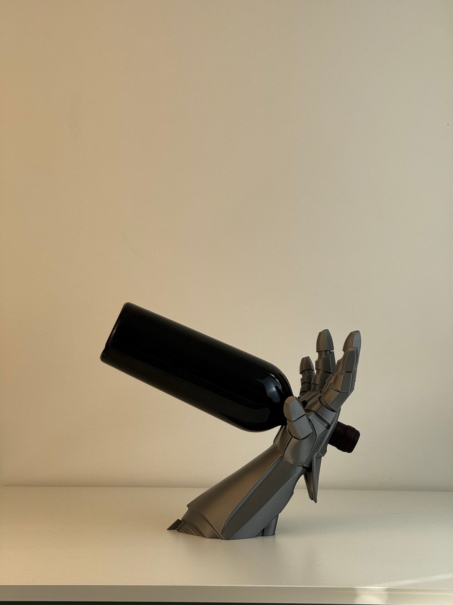 Iron Man : Wine Holder